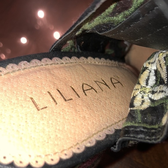 Liliana Pink and Black Sandals with Open Design - Picture 10 of 12